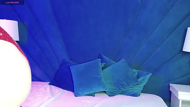 Snapshot of Evelisse chatting on December 2, 5:13 am Evelisse online show from December 2, 5:13 am