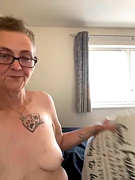 Curvy-Jinx online show from October 6, 12:57 pm