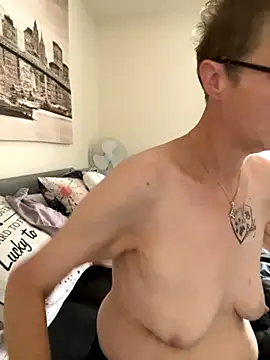 Curvy-Jinx online show from October 10, 7:40 am