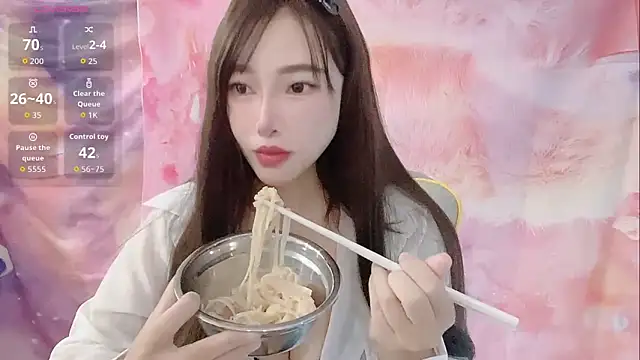 Snapshot of Crush-7ii chatting on October 15, 12:11 am Crush-7ii online show from October 15, 12:11 am