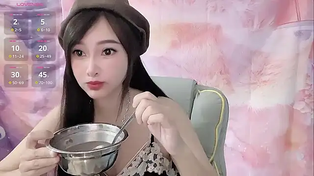 Snapshot of Crush-7ii chatting on November 9, 12:20 am Crush-7ii online show from November 9, 12:20 am