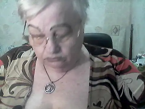 NatalieNorth online show from May 6, 6:57 pm