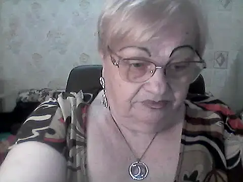 NatalieNorth online show from June 8, 9:04 pm