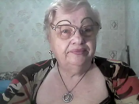 NatalieNorth online show from June 11, 8:40 pm