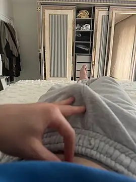 Kratex82 online show from March 20, 2:33 pm