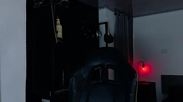 Angelabl0odborne online show from October 19, 7:58 pm