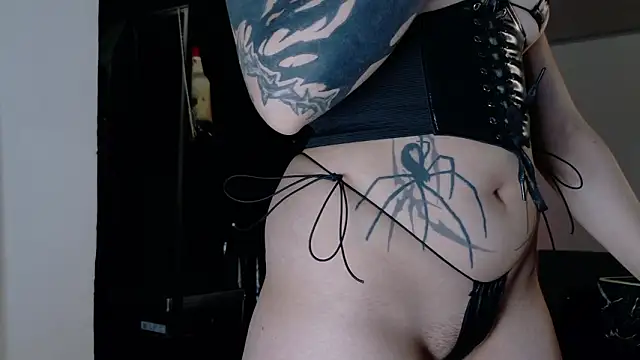 Snapshot of Angelabl0odborne chatting on February 10, 6:01 pm Angelabl0odborne online show from February 10, 6:01 pm