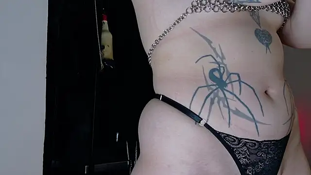 Snapshot of Angelabl0odborne chatting on February 25, 10:52 pm Angelabl0odborne online show from February 25, 10:52 pm