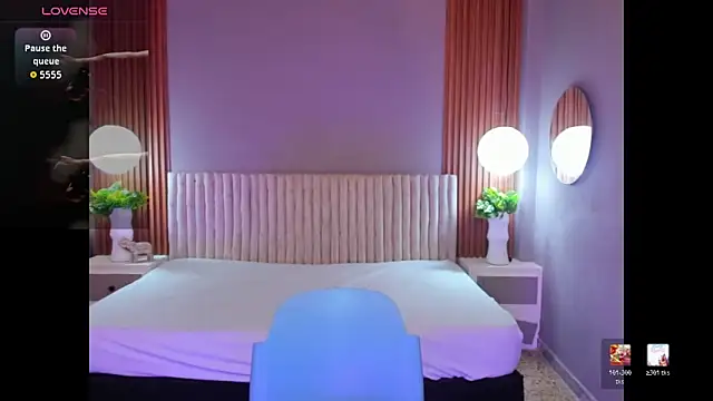 Snapshot of zafirolong chatting on March 6, 5:37 am zafirolong online show from March 6, 5:37 am