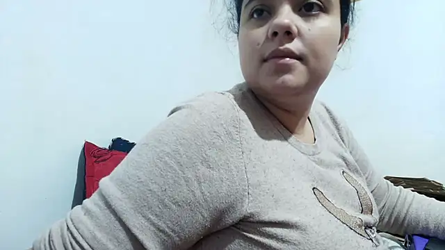 luisahot 9727 online show from December 17, 6:30 am