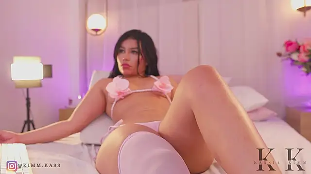 kassia kim online show from April 30, 4:57 pm