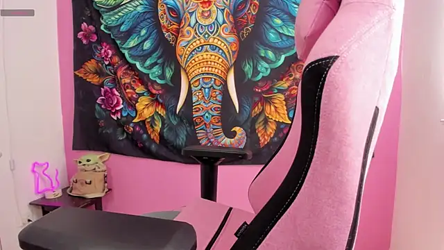 Snapshot of Alice_VIP chatting on October 7, 4:04 pm Alice VIP online show from October 7, 4:04 pm