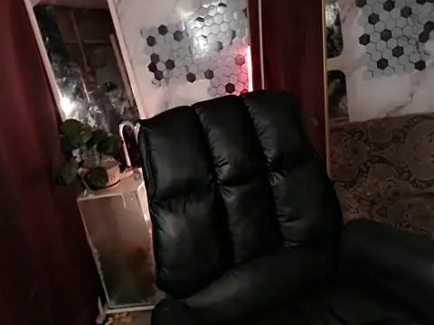 Snapshot of xblack_clover chatting on November 25, 9:42 am xblack clover online show from November 25, 9:42 am