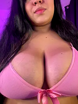 Snapshot of Dominic_Schmit01 chatting on December 21, 3:02 am Dominic Schmit01 online show from December 21, 3:02 am