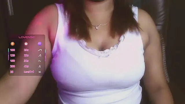 Snapshot of darling_devil chatting on March 4, 12:27 am darling devil online show from March 4, 12:27 am