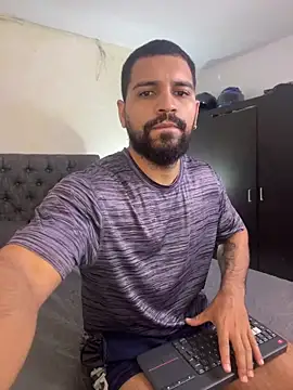 Snapshot of vincentjaxon chatting on September 15, 12:38 pm vincentjaxon online show from September 15, 12:38 pm