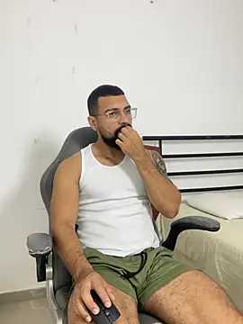 vincentjaxon online show from March 13, 1:29 pm