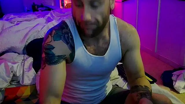 Luv2SuckBWC92 online show from September 30, 12:59 am