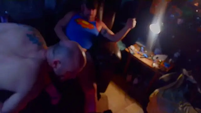 Snapshot of Luv2SuckBWC92 chatting on December 15, 8:57 pm Luv2SuckBWC92 online show from December 15, 8:57 pm