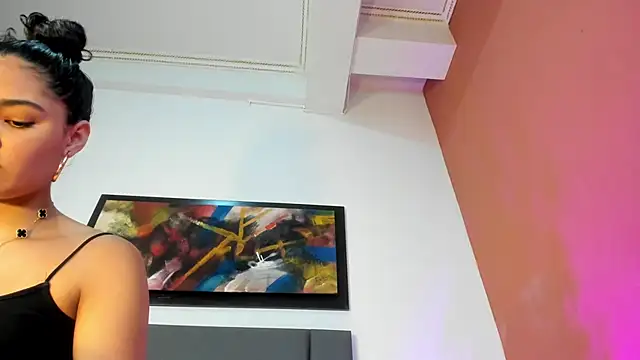 LunaAspen  online show from November 29, 5:49 pm