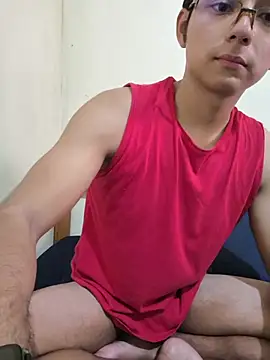 Snapshot of paullinho_26 chatting on March 5, 7:21 pm paullinho 26 online show from March 5, 7:21 pm
