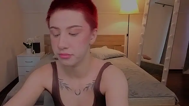 Snapshot of Necucub chatting on December 5, 6:22 am Necucub online show from December 5, 6:22 am