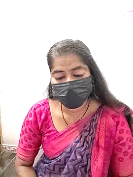 Snapshot of tamil_Sigappu_Roja chatting on October 30, 12:34 am tamil Sigappu Roja online show from October 30, 12:34 am