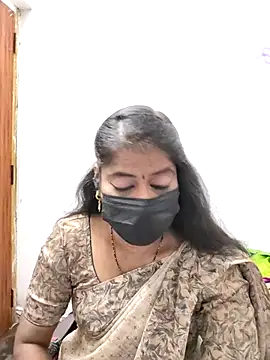 Snapshot of tamil_Sigappu_Roja chatting on November 4, 12:43 am tamil Sigappu Roja online show from November 4, 12:43 am