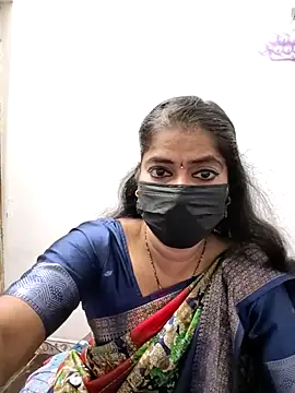 Snapshot of tamil_Sigappu_Roja chatting on November 6, 12:44 am tamil Sigappu Roja online show from November 6, 12:44 am