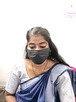 Snapshot of tamil_Sigappu_Roja chatting on November 18, 12:49 am tamil Sigappu Roja online show from November 18, 12:49 am