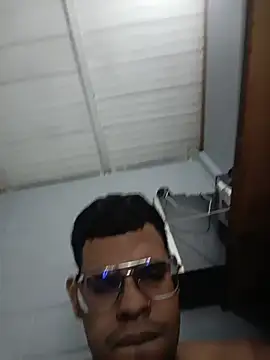 Bigtiti01 online show from January 7, 1:52 am