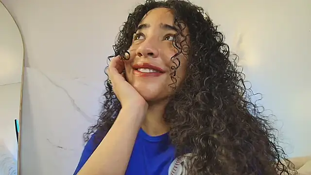 Snapshot of HairyAillyn chatting on November 2, 11:07 pm HairyAillyn online show from November 2, 11:07 pm