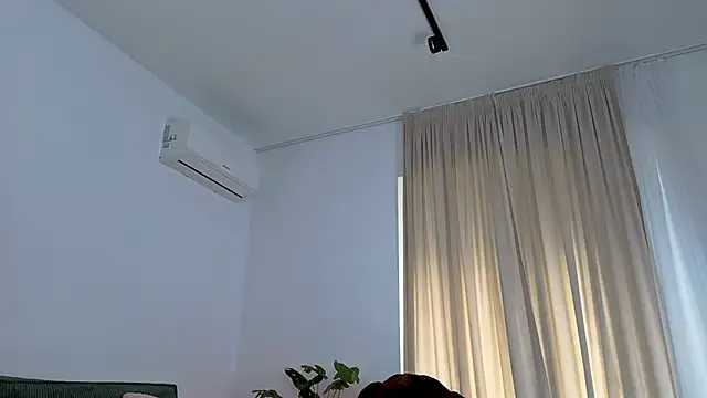 EmaHallee online show from June 16, 3:53 am