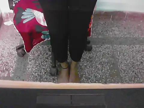 Lovely bhabhi143 online show from March 13, 6:31 am