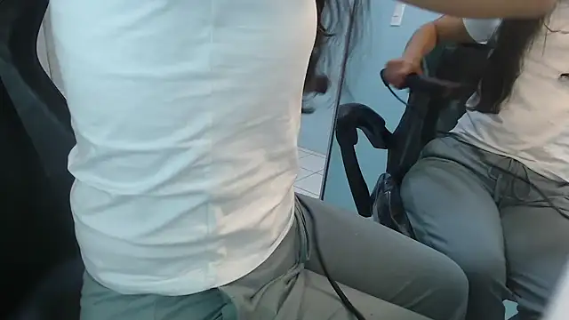 victoria hernandez t  online show from February 9, 1:15 pm