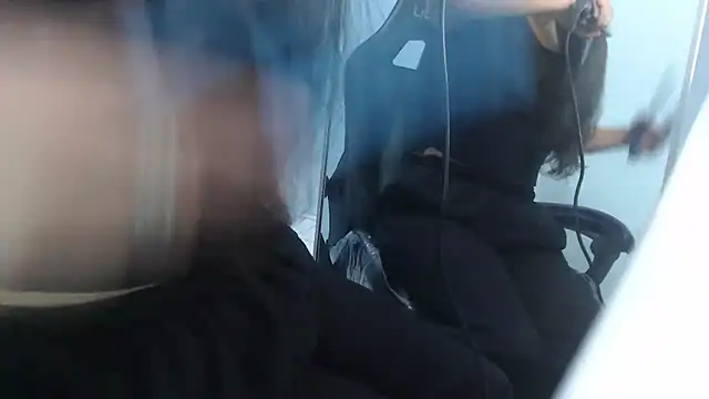 victoria hernandez t  online show from February 24, 1:09 pm