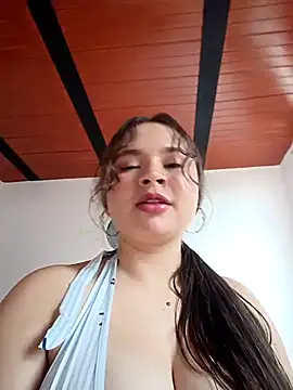 Isa Acosta online show from May 6, 8:25 pm