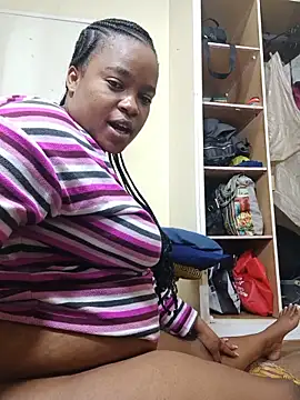 Snapshot of AfricanPopi chatting on June 7, 9:51 pm AfricanPopi online show from June 7, 9:51 pm