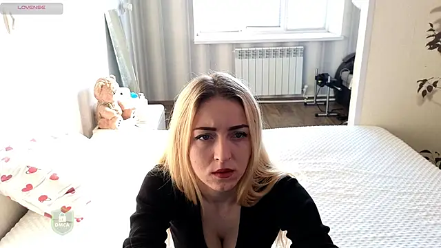 Snapshot of space_danger chatting on February 5, 6:18 am space danger online show from February 5, 6:18 am