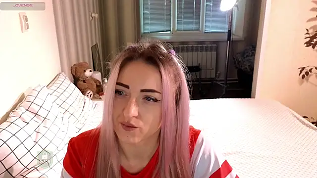 Snapshot of space_danger chatting on March 9, 1:59 pm space danger online show from March 9, 1:59 pm