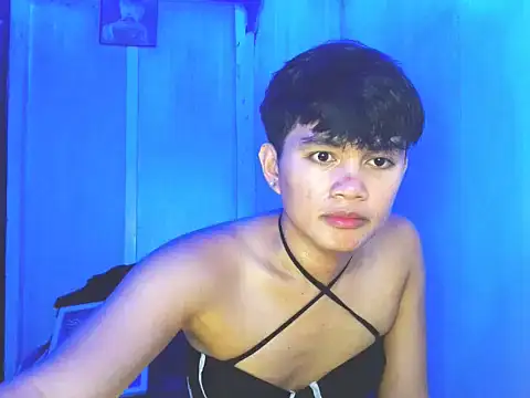 Snapshot of Alexx_143 chatting on September 17, 4:36 am Alexx 143 online show from September 17, 4:36 am