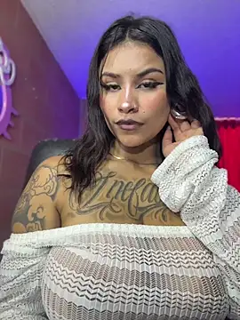 Snapshot of Stefany_44 chatting on July 28, 8:52 pm Stefany 44 online show from July 28, 8:52 pm