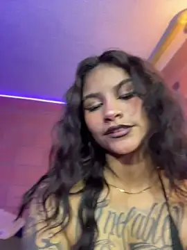 Snapshot of Stefany_44 chatting on July 31, 8:19 pm Stefany 44 online show from July 31, 8:19 pm