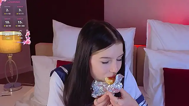 Angel  Rosse online show from December 13, 7:53 pm