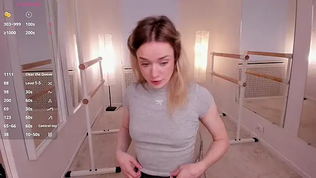 Snapshot of DiscoPotato chatting on October 29, 1:02 pm DiscoPotato online show from October 29, 1:02 pm