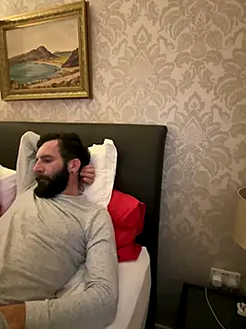 Snapshot of Michel_huge chatting on November 9, 8:51 pm Michel huge online show from November 9, 8:51 pm