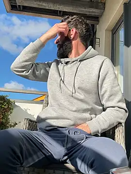 Michel huge online show from April 28, 5:18 pm