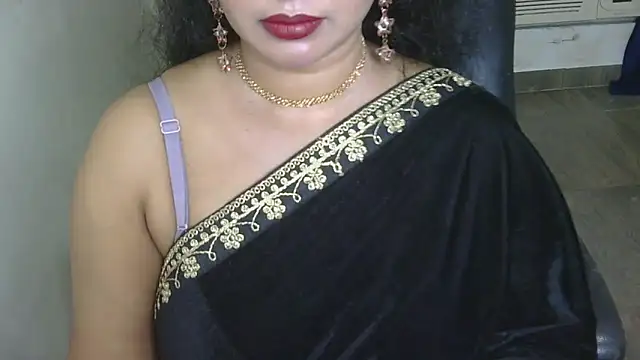 QUEEN SAKHI- online show from September 26, 7:40 pm