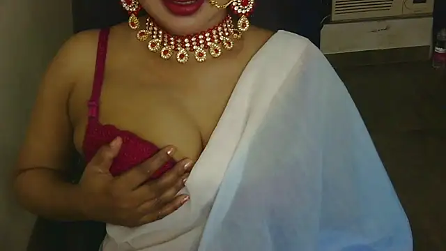 QUEEN SAKHI- online show from September 28, 6:24 pm