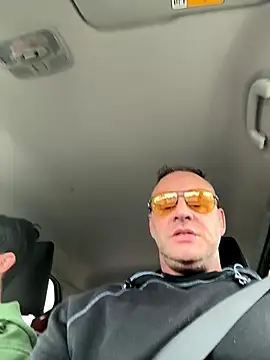 Snapshot of backdoorgalore4you chatting on November 16, 11:49 am backdoorgalore4you online show from November 16, 11:49 am